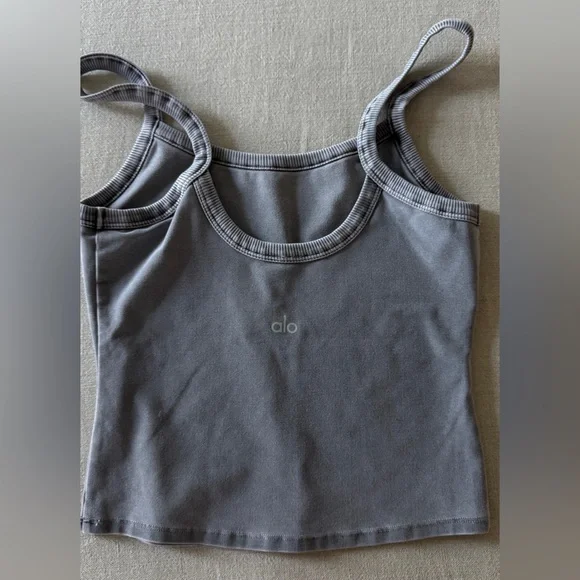 ALO Yoga Gray Tank Top Minimalist Design - Picture 5 of 5